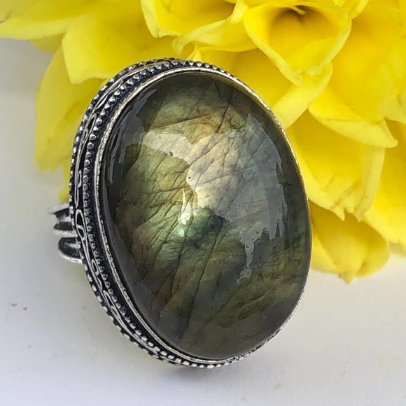 Hand Craft Jewelry - 925 Sterling Oval Labradorite Ring Size 8